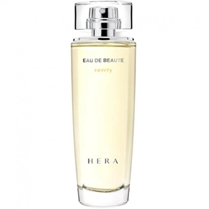 Eau de Beauté - Sweety by Hera perfume bottle