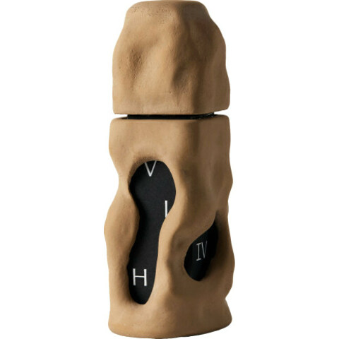 IV by VLH Project perfume bottle