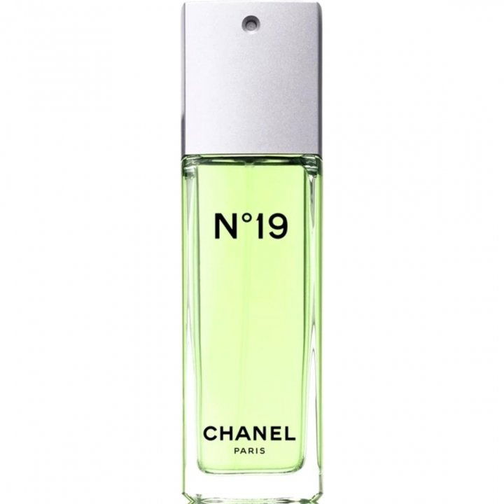 N°19 EDT by Chanel perfume bottle