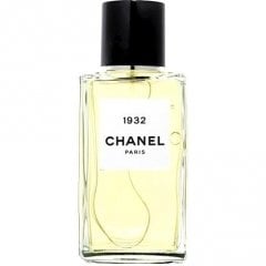 1932 EDT by Chanel perfume bottle