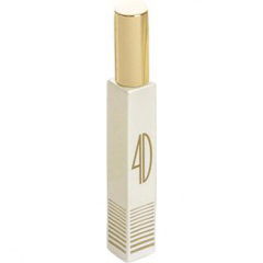 4D by Daniella Pavicic perfume bottle